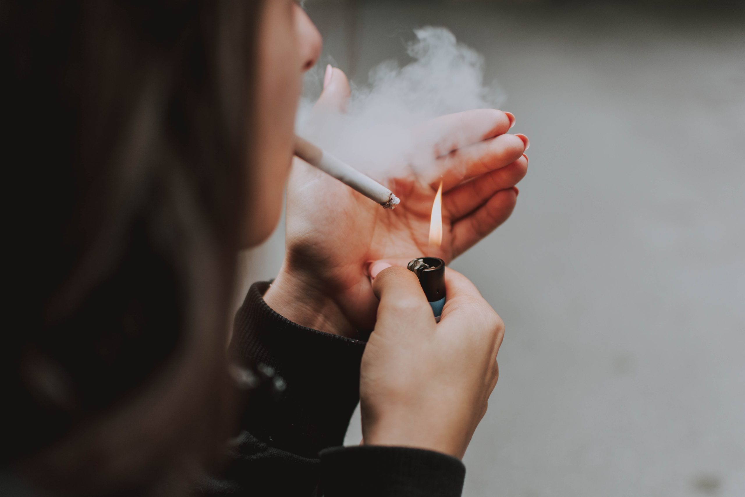 Should I quitting smoking when trying to conceive?